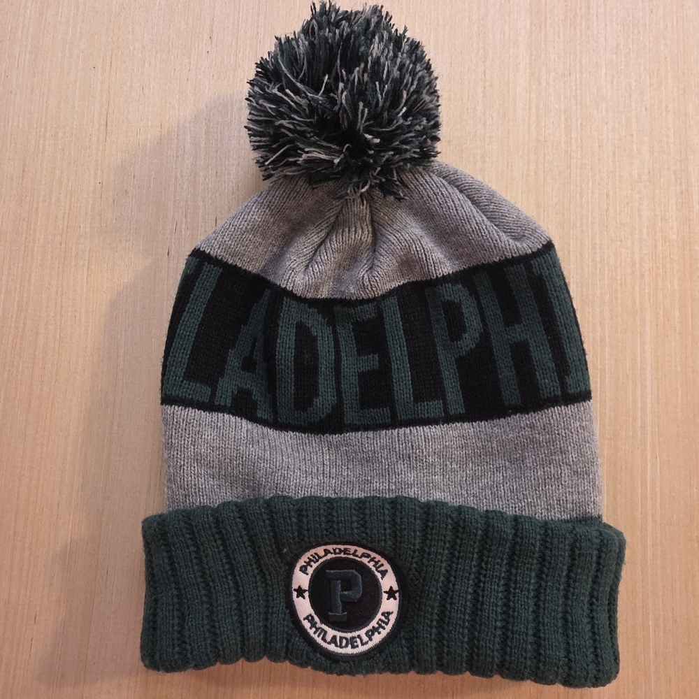 12 Semper Fi Philadelphia Knit Pom Beanie Hat Green Gray Winter Cap